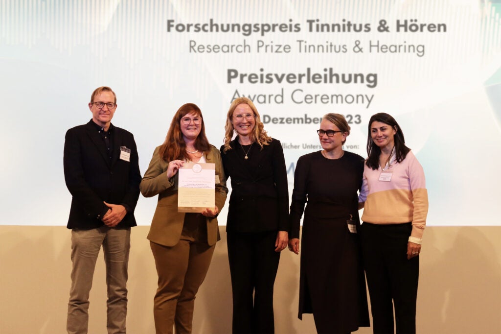 Rauscheckerlab post-doctoral fellowship alum Dr. Stephanie Rosemann Ph.D.  (’20-’22) received the 2023 Tinnitus and Hearing Research Award from the Charité  Tinnitus and Hearing Foundation, Berlin, Germany for her research project “Neural  changes in tinnitus – correlation to cognitive performance”, completed in Josef  Rauschecker’s Laboratory of Integrated Neuroscience and Cognition at  Georgetown University. 